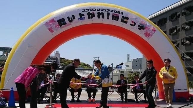 岡崎南ライオンズクラブ様から子ども食堂にご寄付を頂きました。