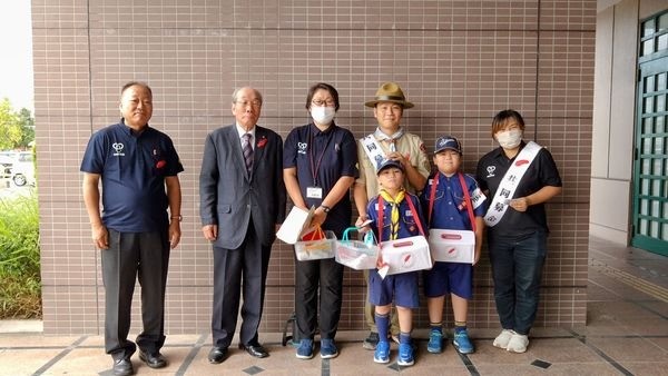 赤い羽根共同募金